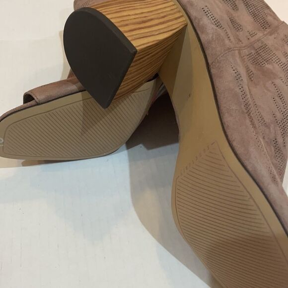 Sanctuary Rock Tonal Camo Suede Toe Block Booties - Picture 7 of 7